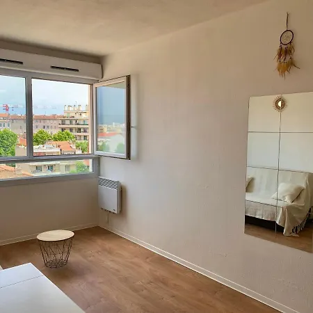 Daire Equipe A 6 Minutes De La Gare St Charles Marsilya